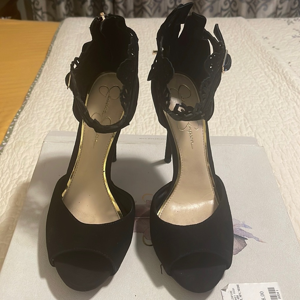 Ladies shoes